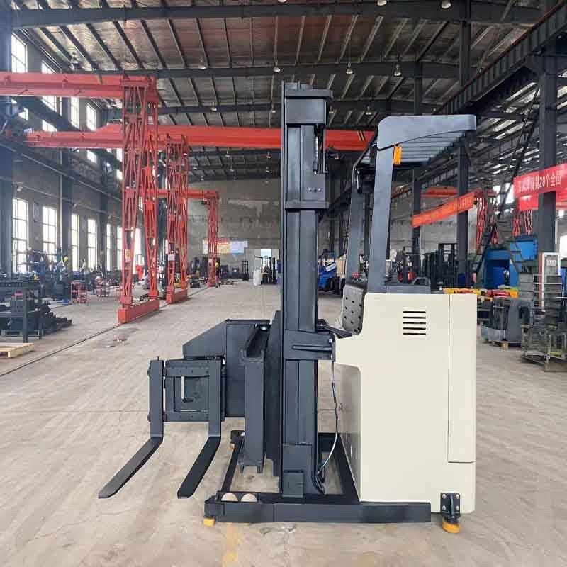 2500kg 4 Directional Forklift Wide Angle Large Capacity 4 way forklift truck
