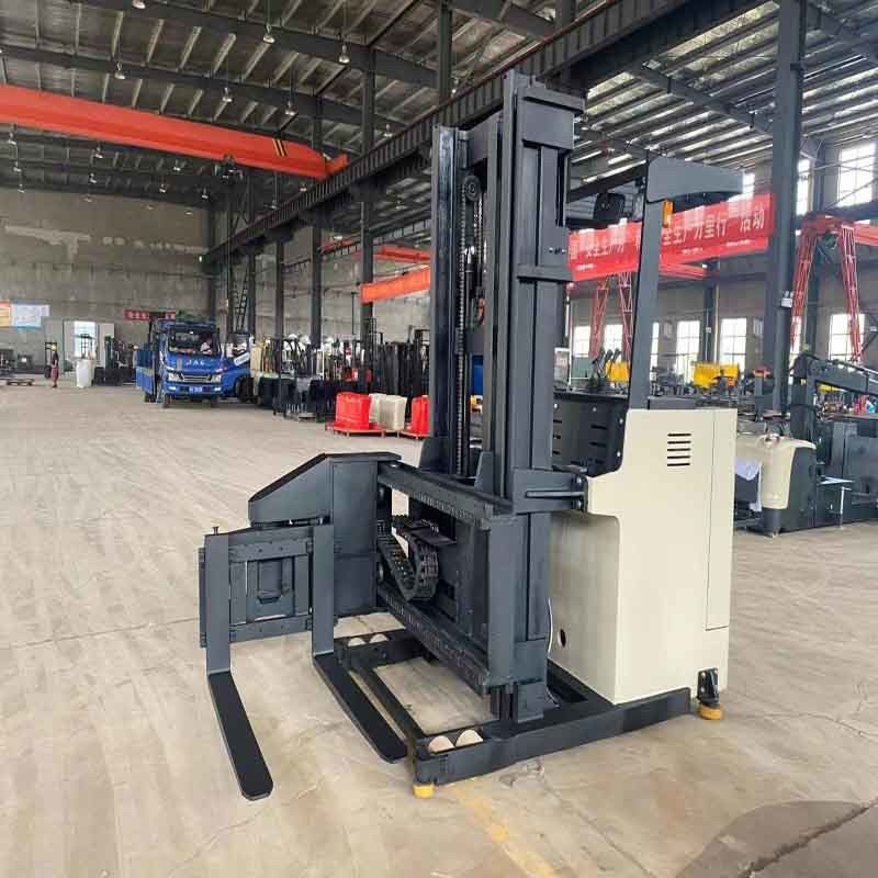 2500kg 4 Directional Forklift Wide Angle Large Capacity 4 way forklift truck
