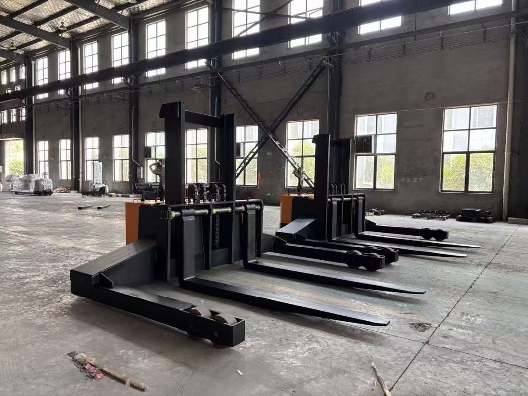 Large Tonnage Lead-acid Battery Stacker  Jack Truck Non-standard Capacity 6000 KG 6 Tons Activity Chain Forging Fork